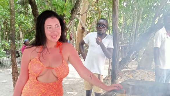 Blue Safari at Mida Creek